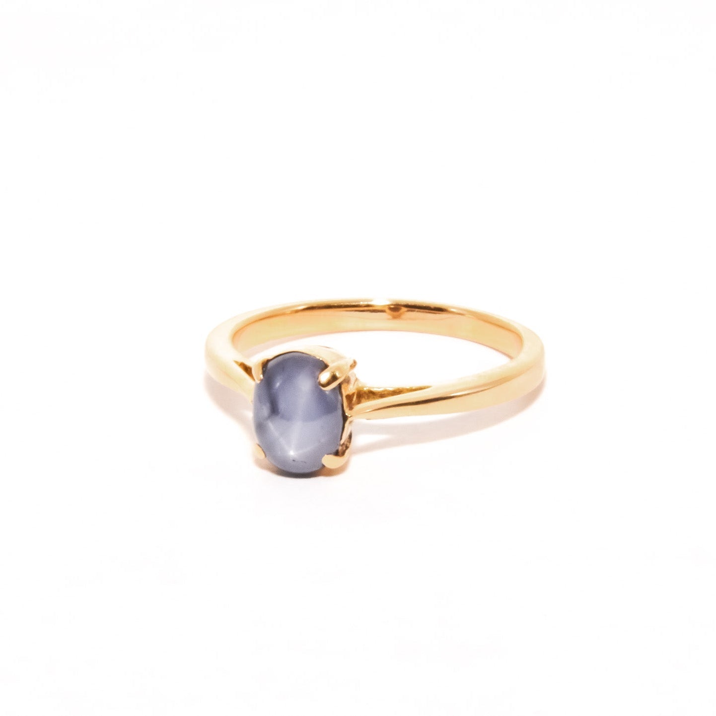 14k Gold White Star Sapphire Solitaire Ring