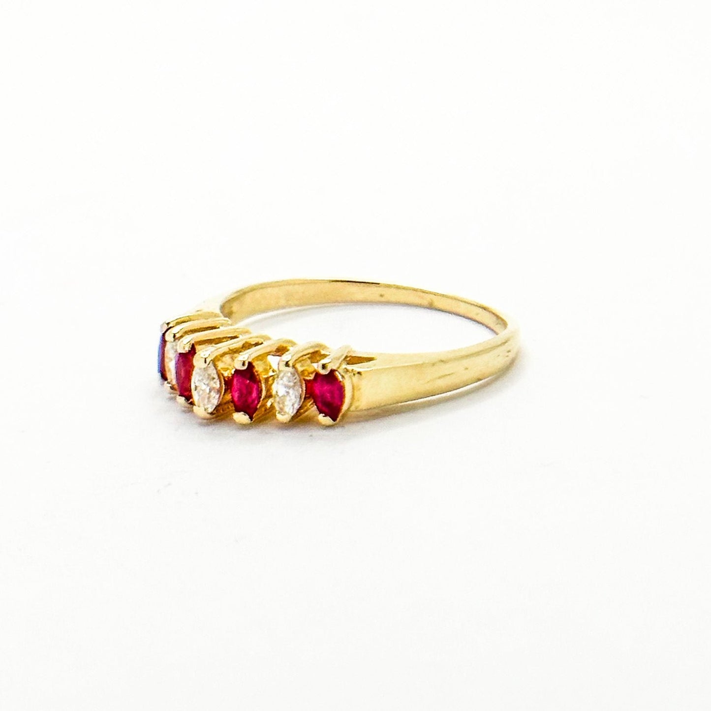 Beautiful 14k Gold Ruby and Diamond Ring