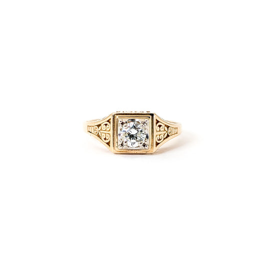 Vintage 14K Gold Diamond Ring with Ornate Filigree