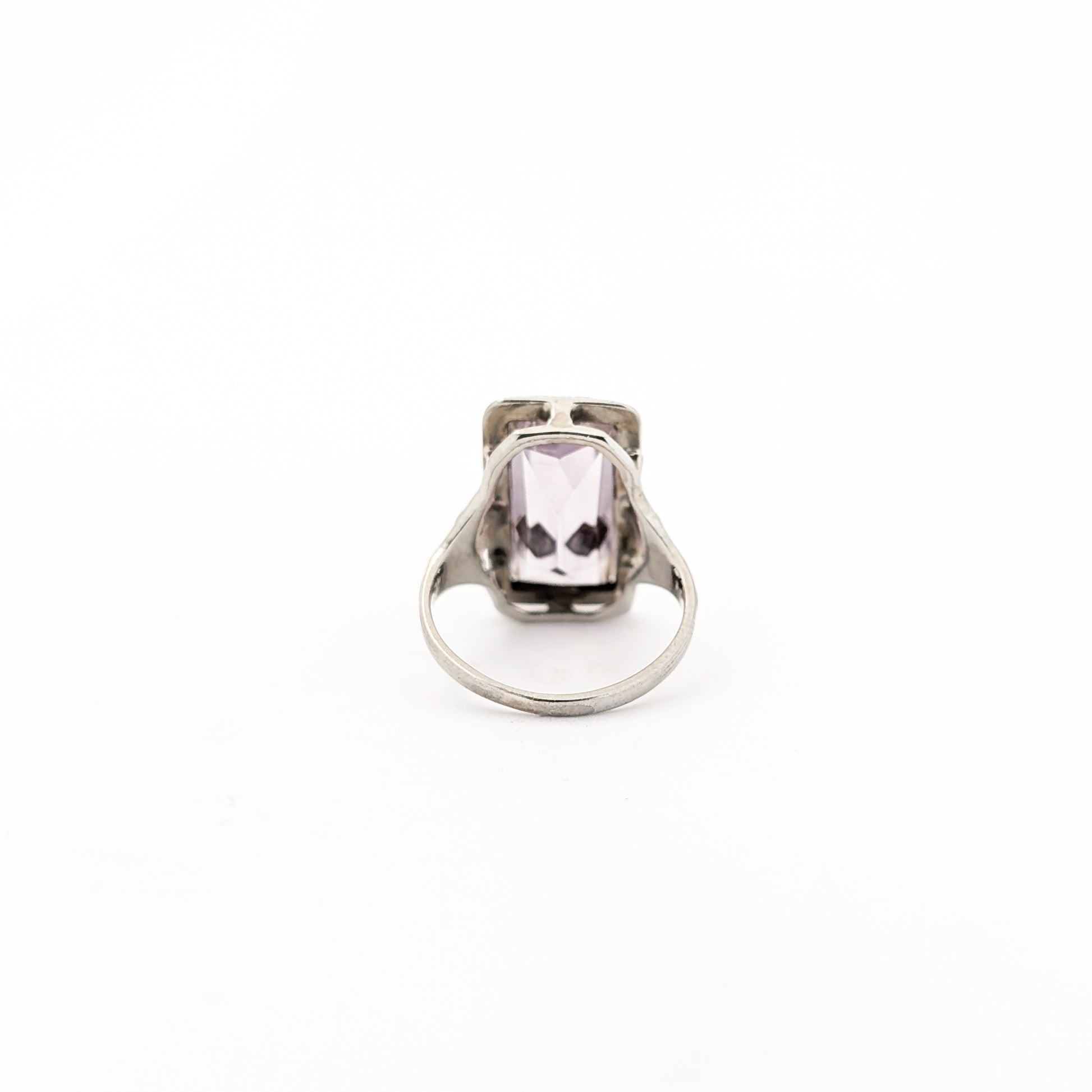 18K White Gold Ring with Amethyst and Diamond gemstones on a white background