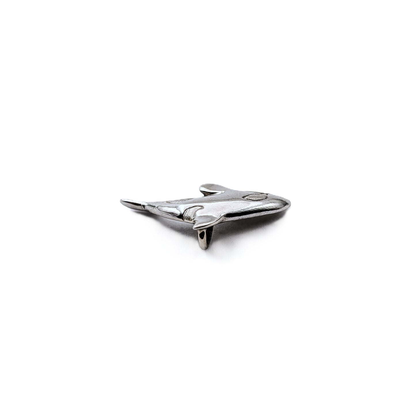 14K White Gold Orca Pendant – Ocean-Inspired Design