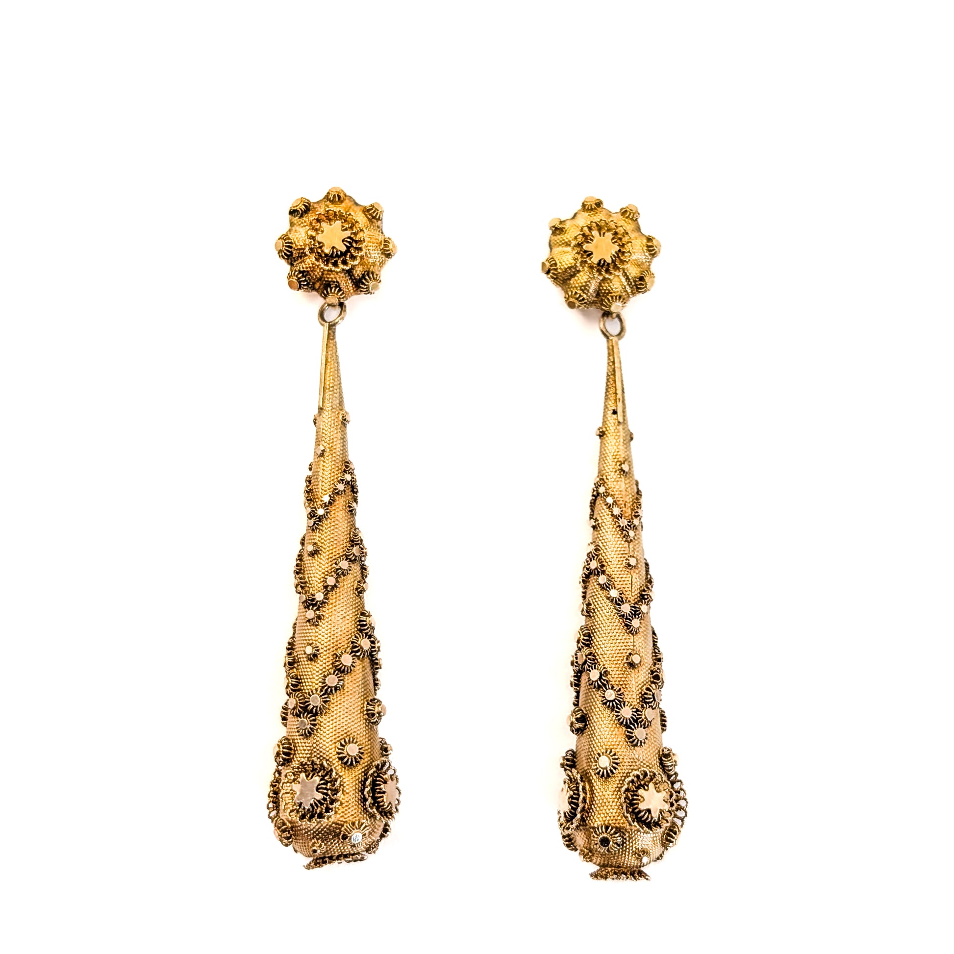 Pair of gold Georgian-era earrings with intricate designs on a white background. Crafted in solid 14K yellow gold, they feature the highly skilled and delicate art of cannetille work, They are a breathtaking example of early 19th-century goldsmithing.