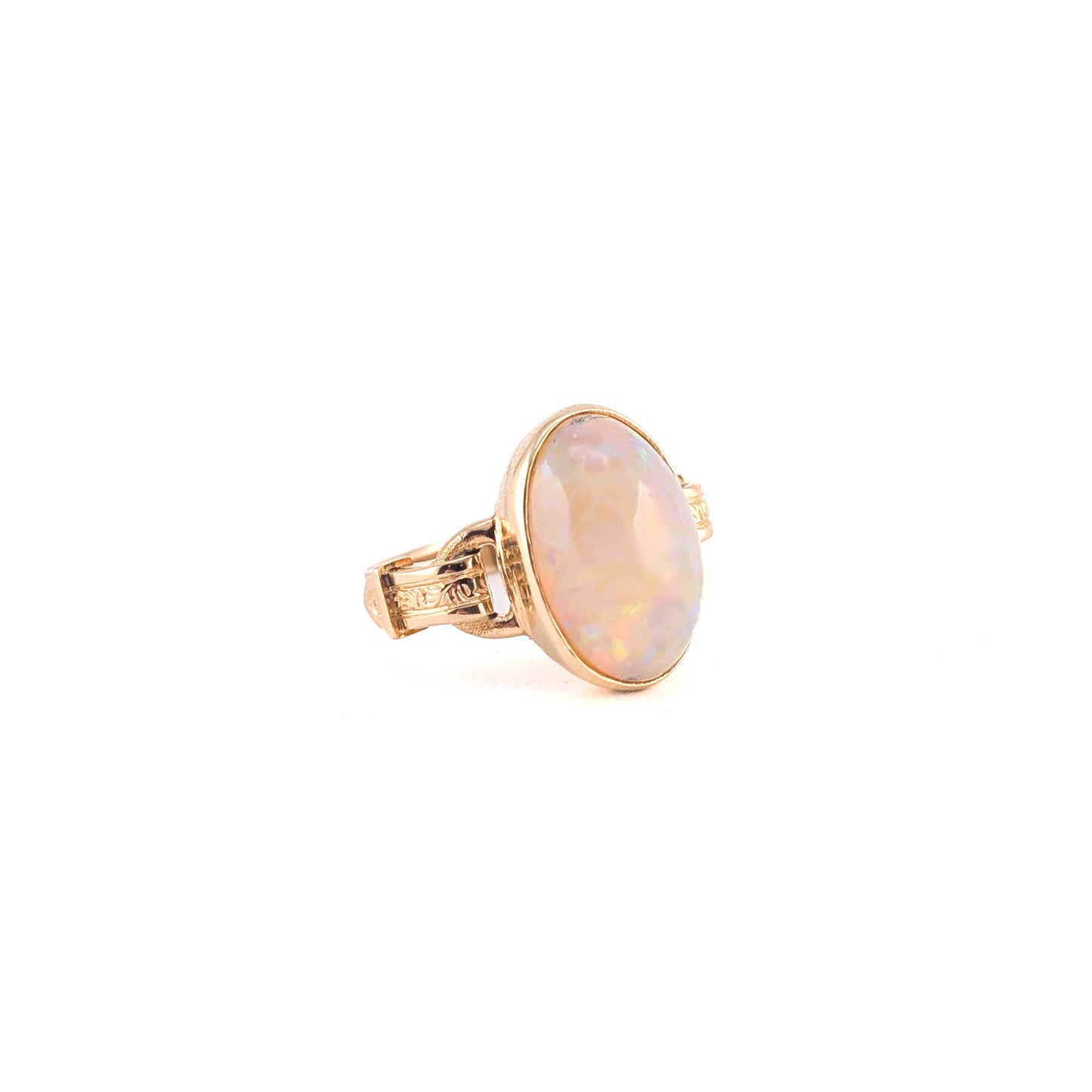 Vintage 7.4ct Opal Ring in Solid 14K Gold - Retro