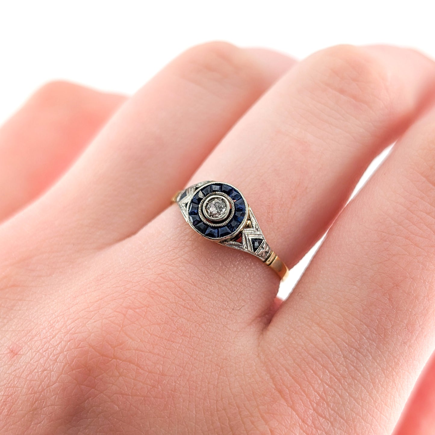 Antique Art Deco Diamond & Sapphire Halo Ring in 18K Gold