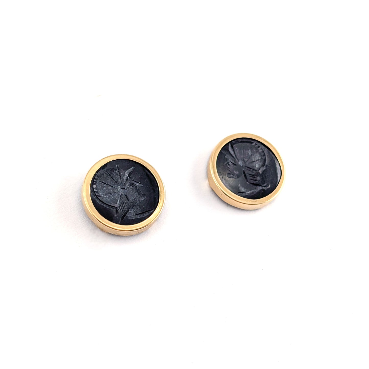 Vintage 14K Gold Black Onyx Intaglio Earrings – Roman Warrior Studs