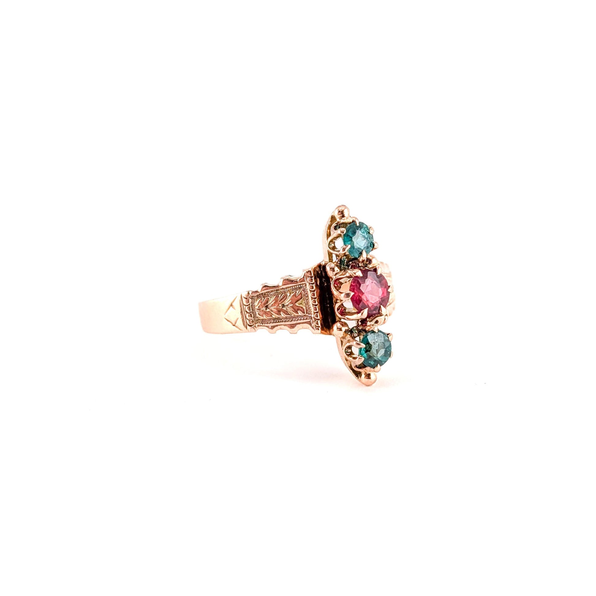 Antique 9k Gold Victorian Glass Paste Ring with Engraved Shoulders