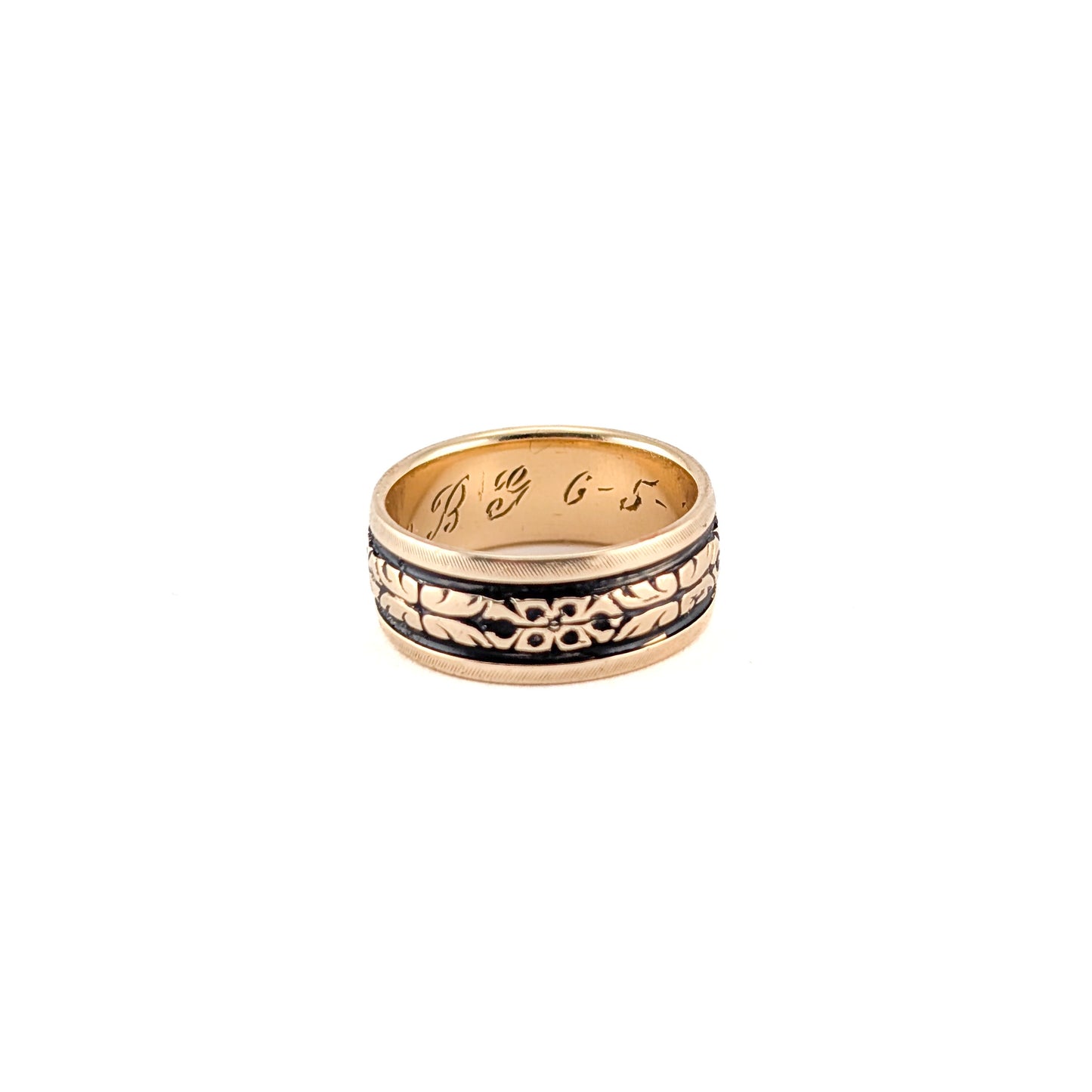 Vintage 14K Gold Floral Wedding Band Blackened Engraved Estate Ring