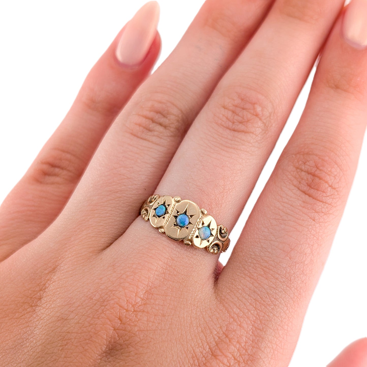 Antique Victorian 9K Gold Three Stone Opal Ring