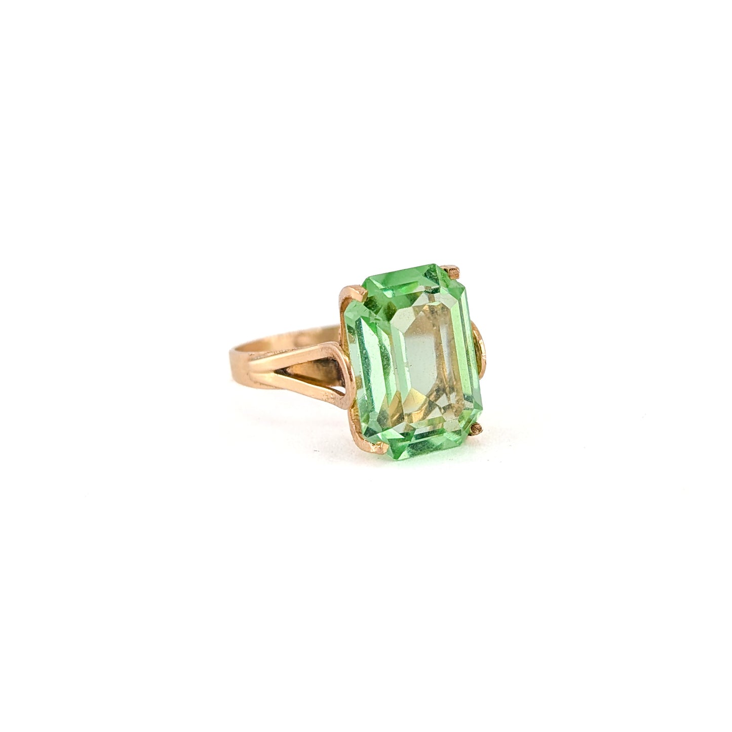 Vintage 14K Gold Uranium Spinel Ring | UV Reactive Statement Ring