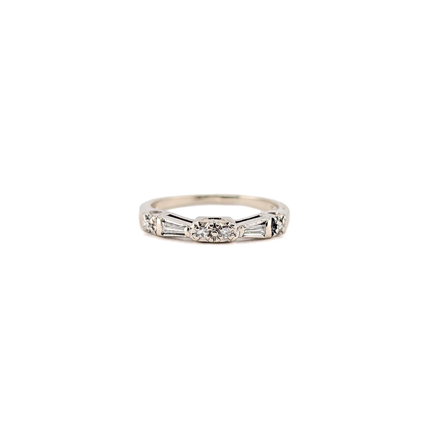 Art Deco Single-Cut Diamond Ring with Baguette Accents