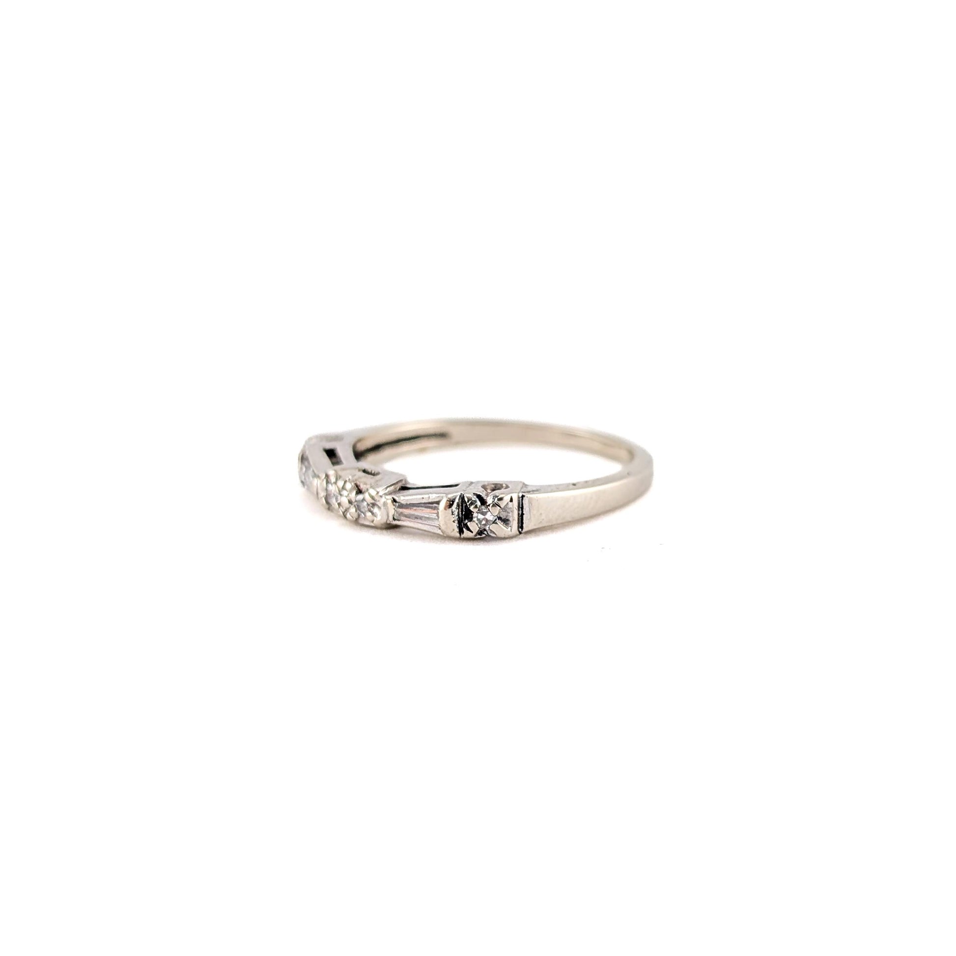 Art Deco Single-Cut Diamond Ring with Baguette Accents