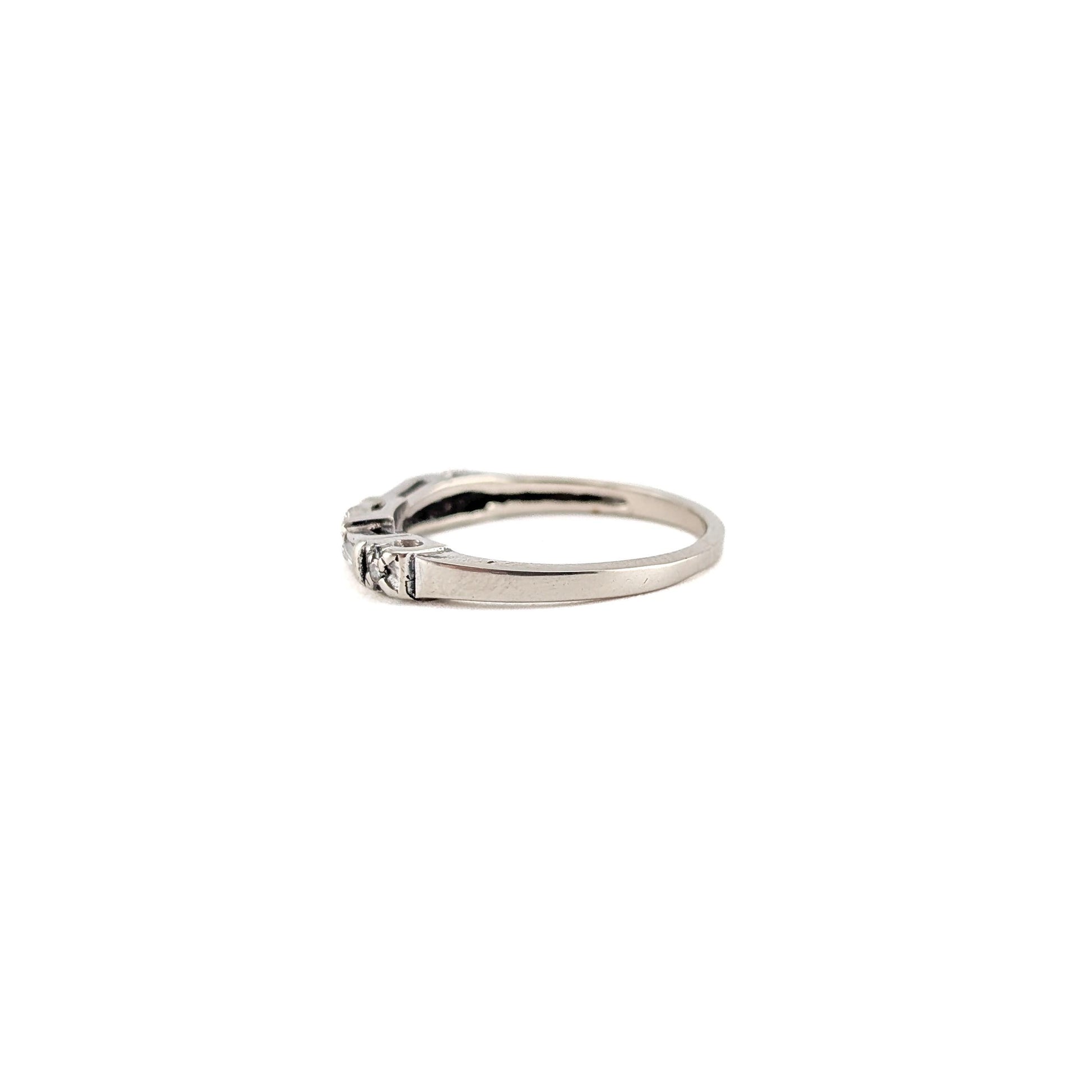 Art Deco Single-Cut Diamond Ring with Baguette Accents