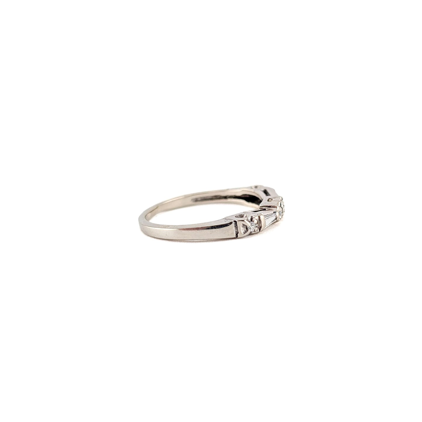 Art Deco Single-Cut Diamond Ring with Baguette Accents