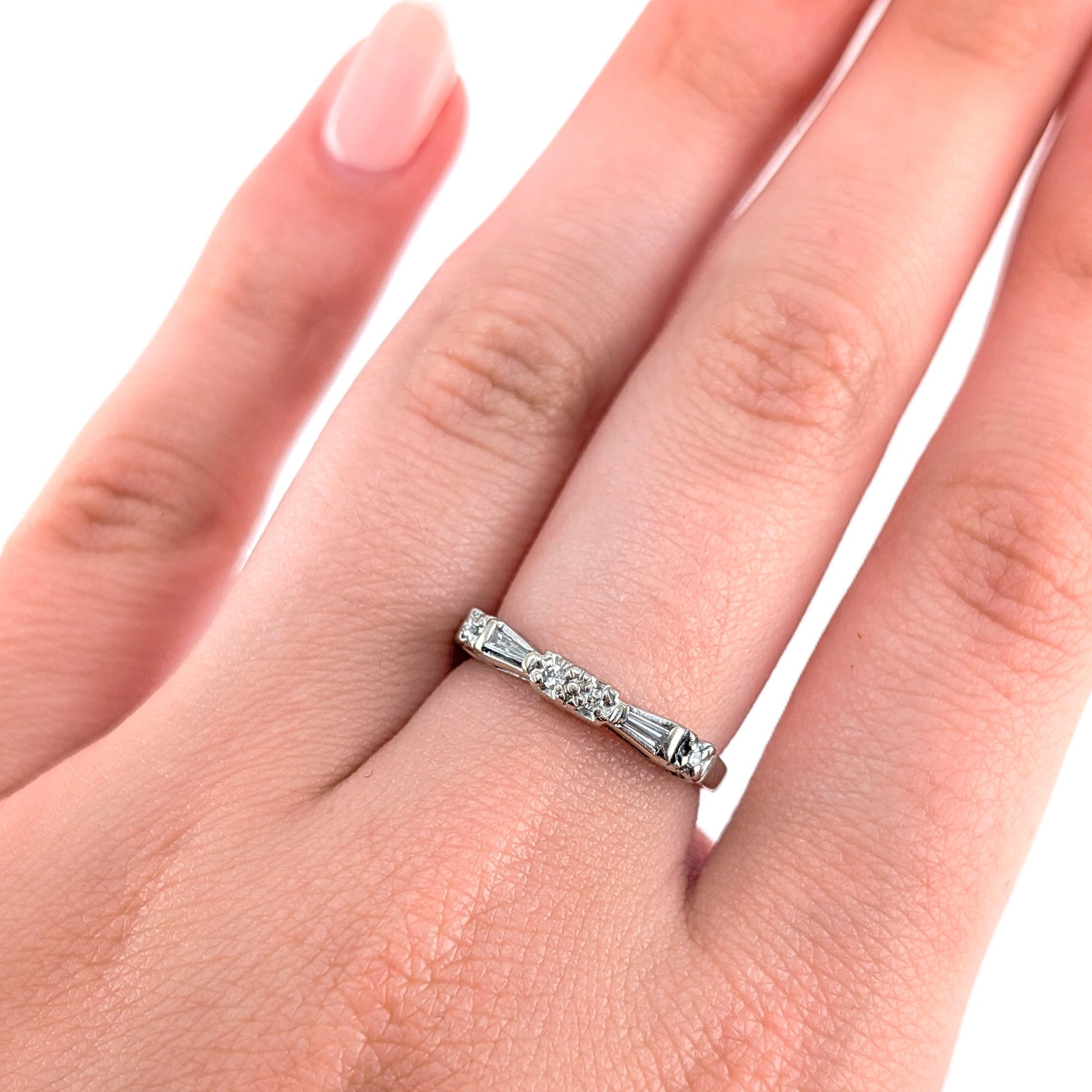 Art Deco Single-Cut Diamond Ring with Baguette Accents