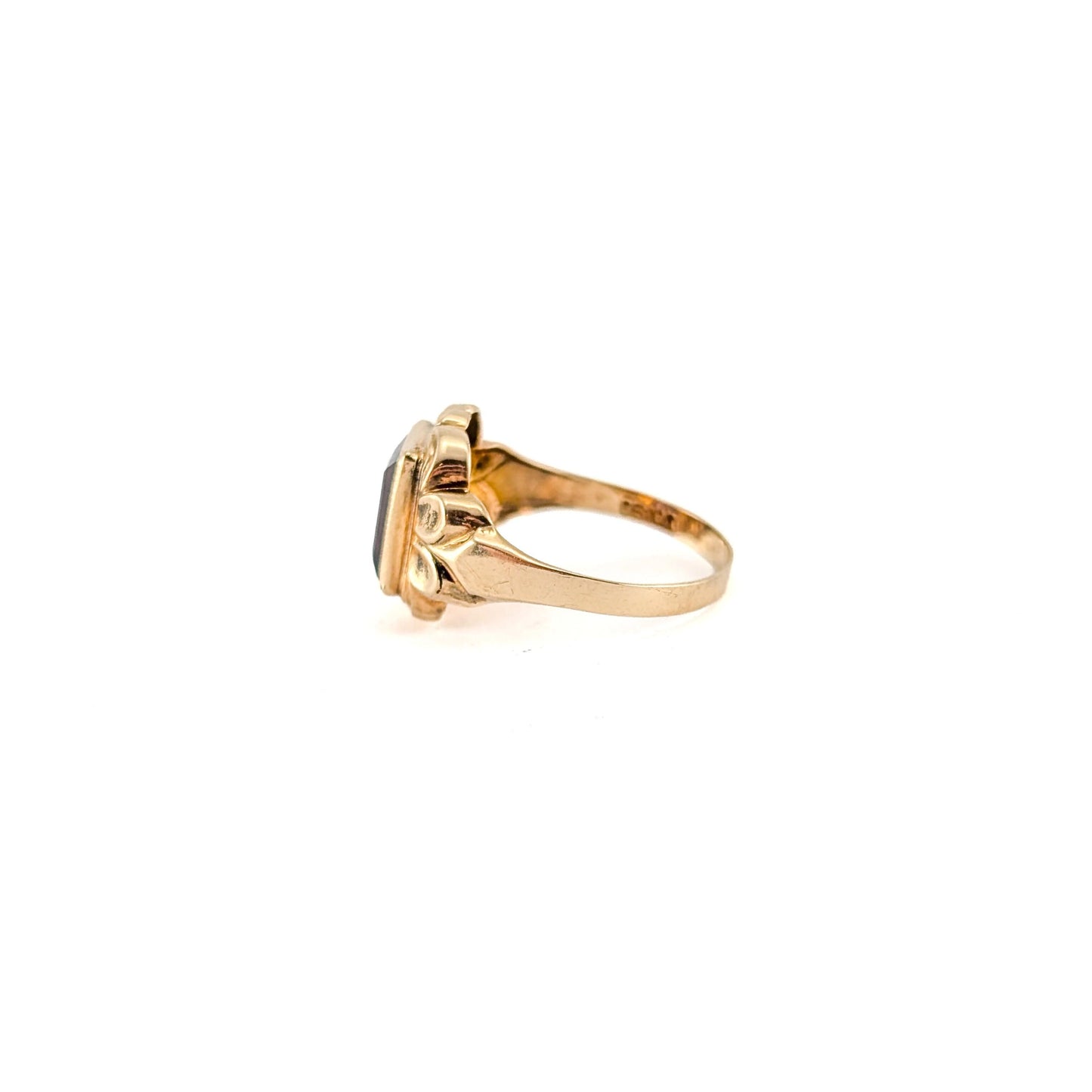 Vintage Otsby & Barton 10k Gold Purple Glass Ring