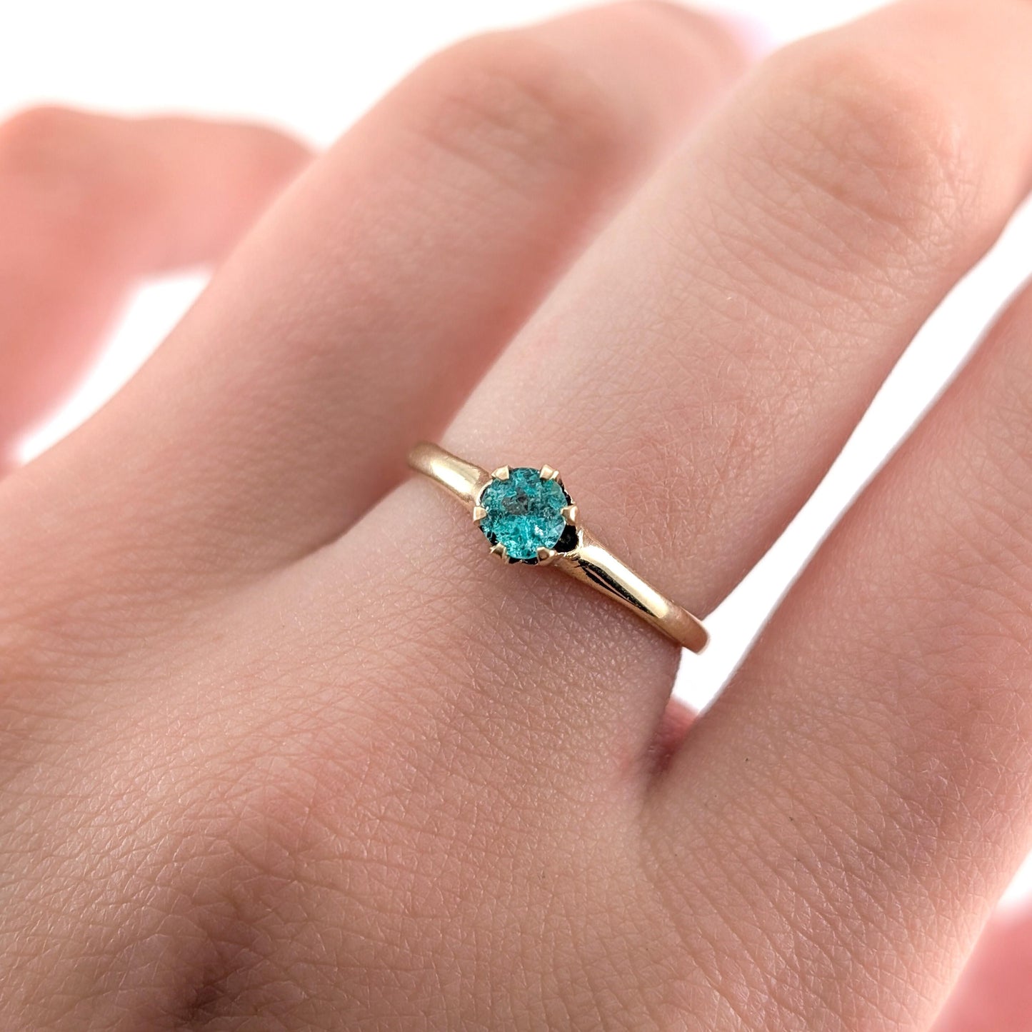 Antique 10K Yellow Gold Natural Columbian Emerald Solitaire Ring