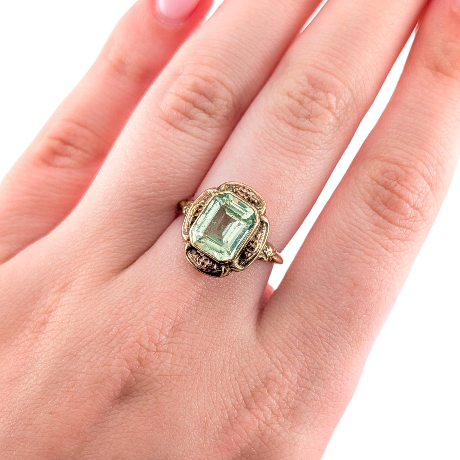 Vintage 10K Gold Synthetic Uranium Spinel Ring, Circa 1950