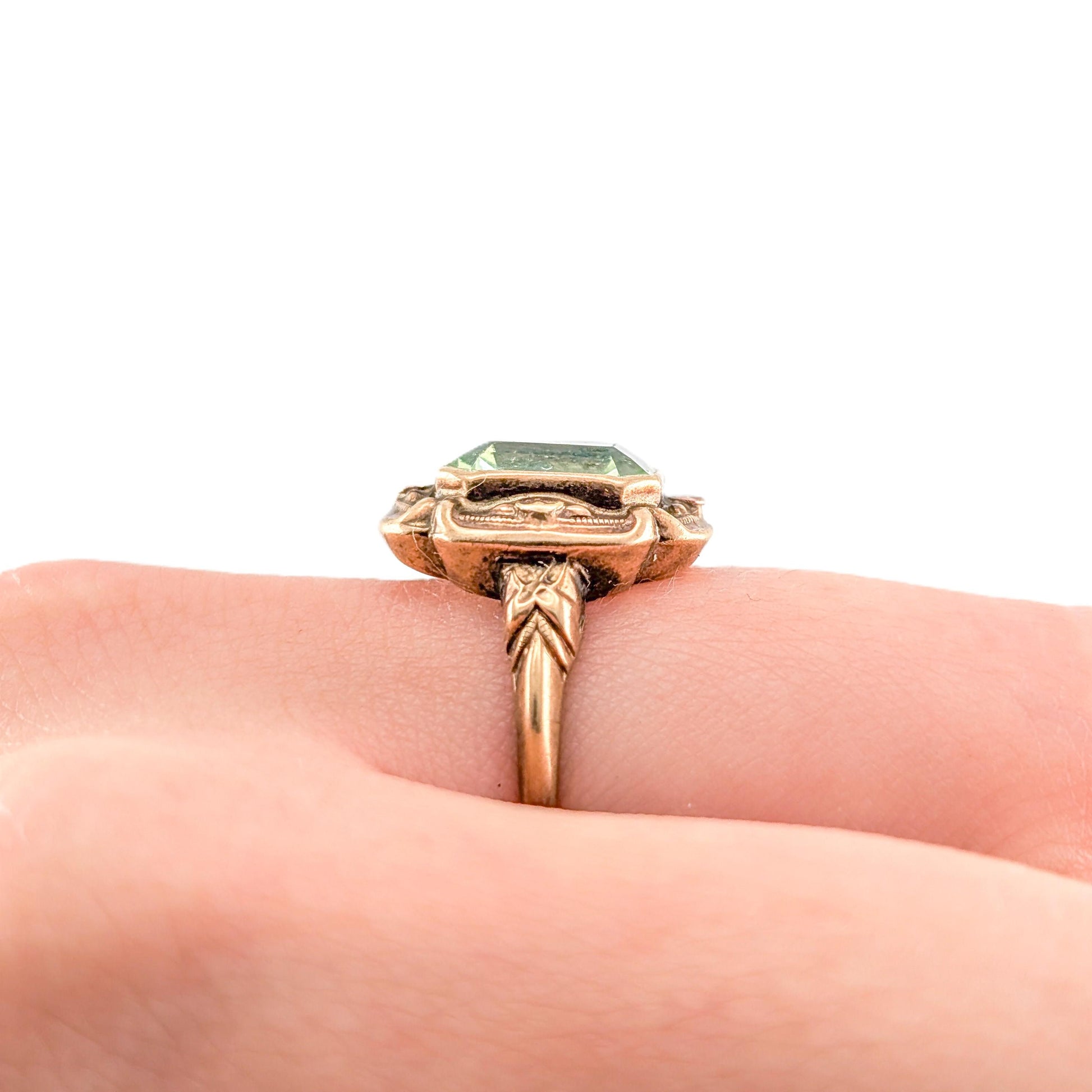 Vintage 10K Gold Synthetic Uranium Spinel Ring, Circa 1950