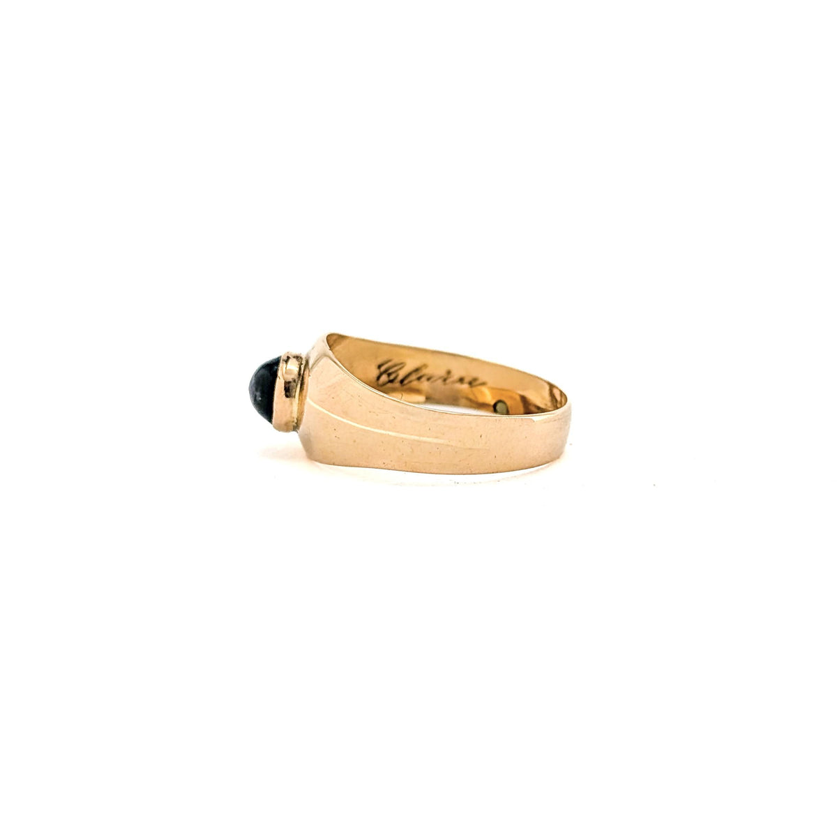 Vintage 18K Gold Green Tourmaline Cabochon Ring