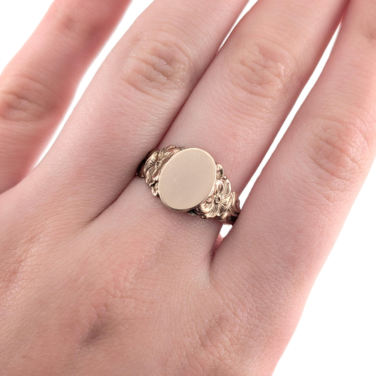 Antique 10K Yellow Gold Art Nouveau Signet Ring, Circa 1900