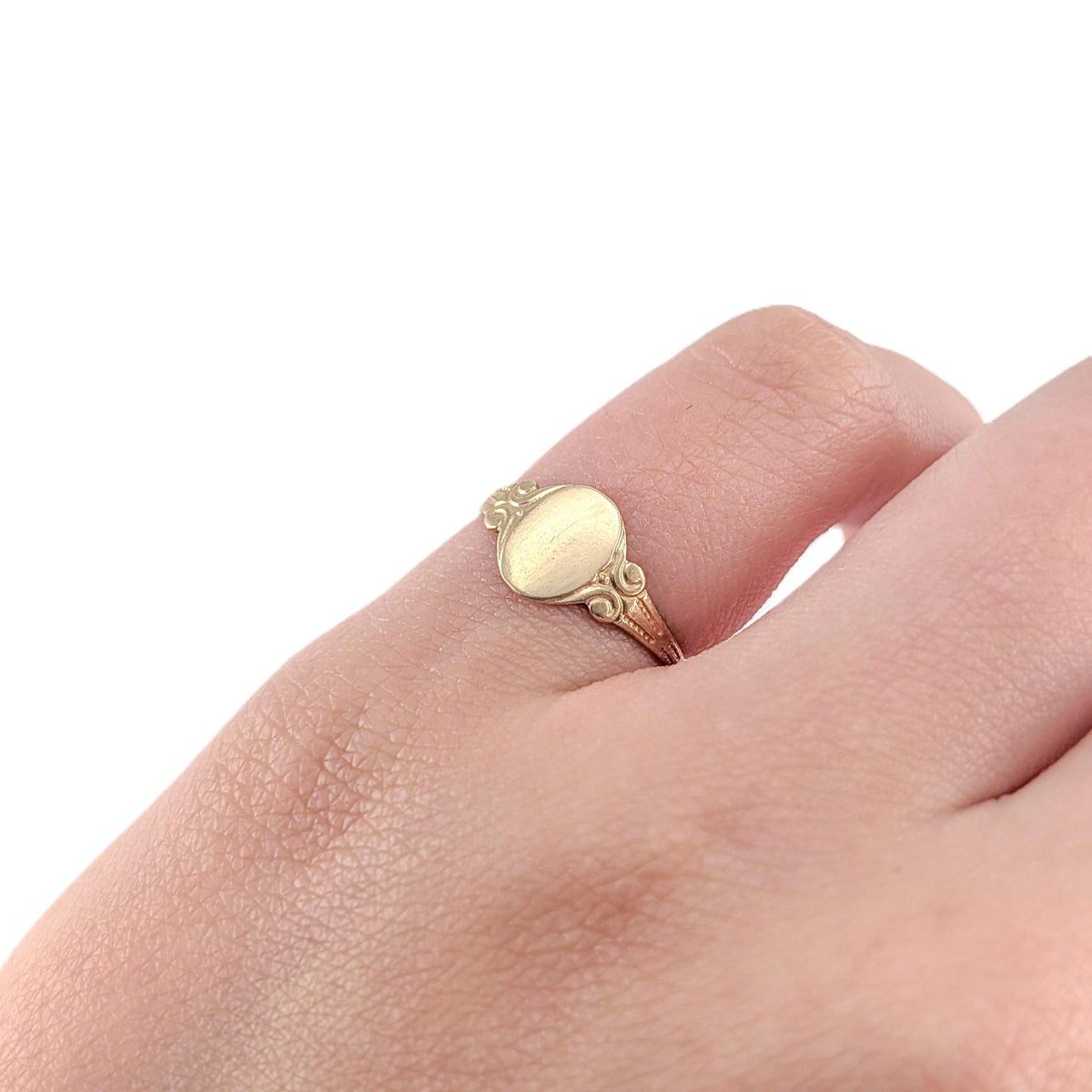 Antique 10K Yellow Gold Art Deco Signet Ring