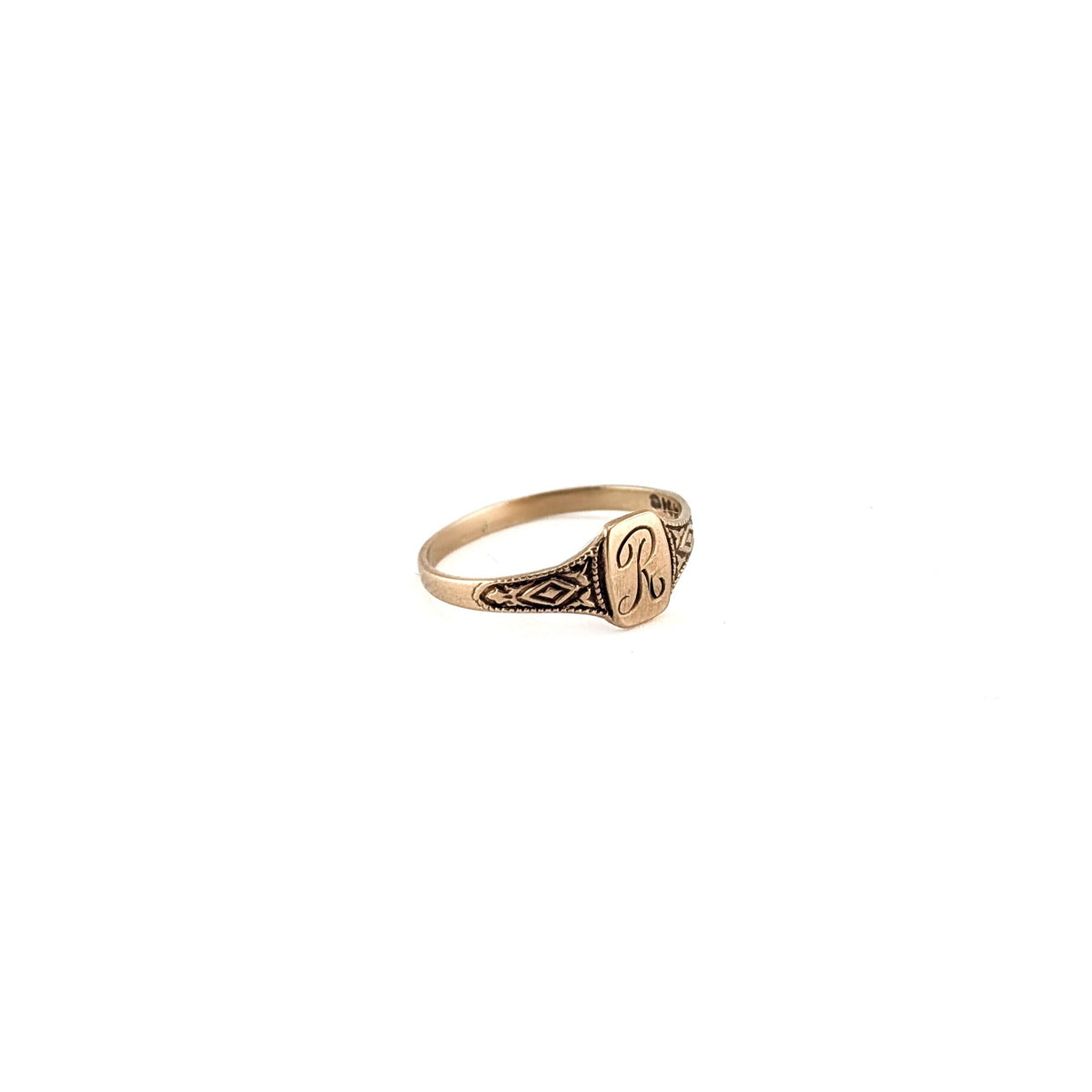 Antique Art Deco 10K Yellow Gold Baby Signet Ring with Engraved “R”