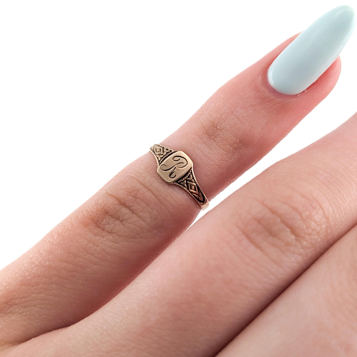 Antique Art Deco 10K Yellow Gold Baby Signet Ring with Engraved “R”