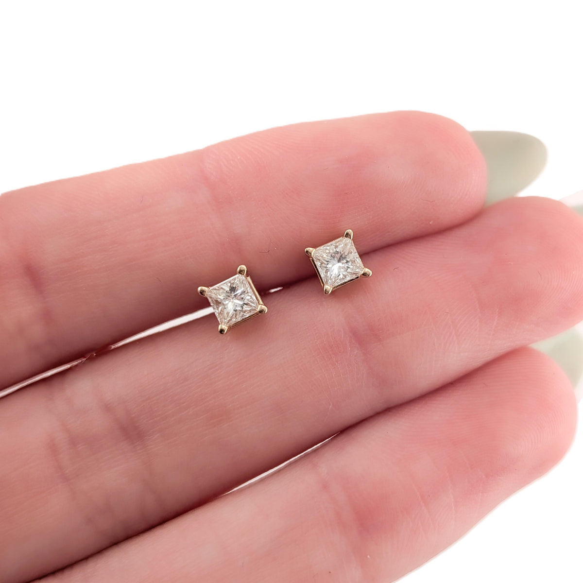 14k Diamond Stud Earrings