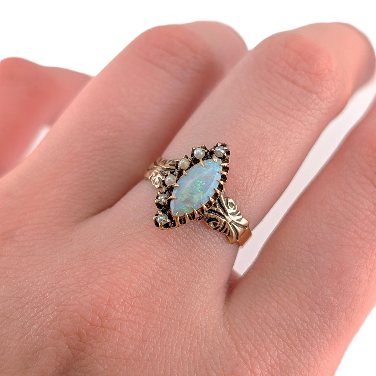 Antique Victorian 10K Gold Opal & Seed Pearl Ring