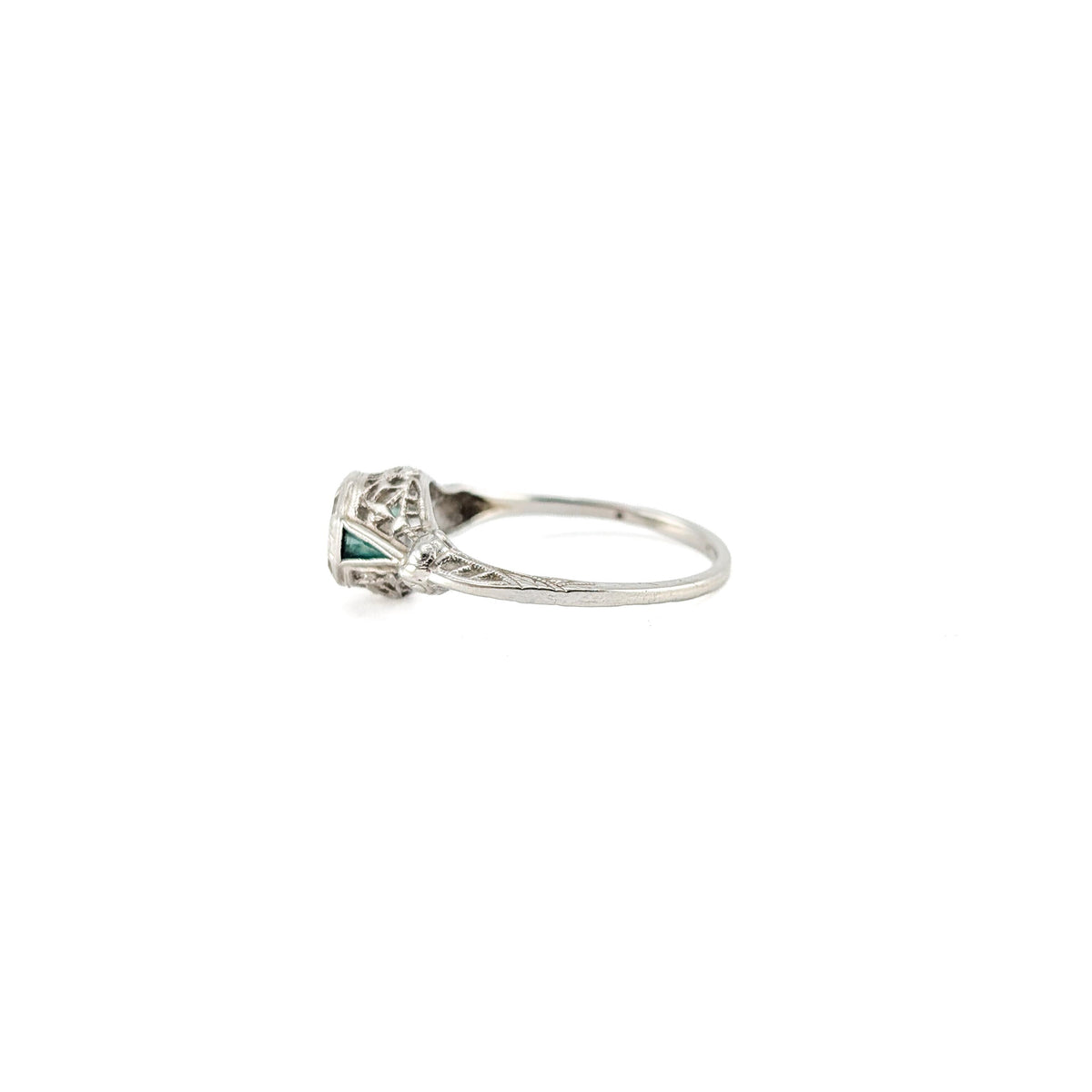 Antique Art Deco 18K White Gold Old European Cut Diamond & Synthetic Emerald Rin