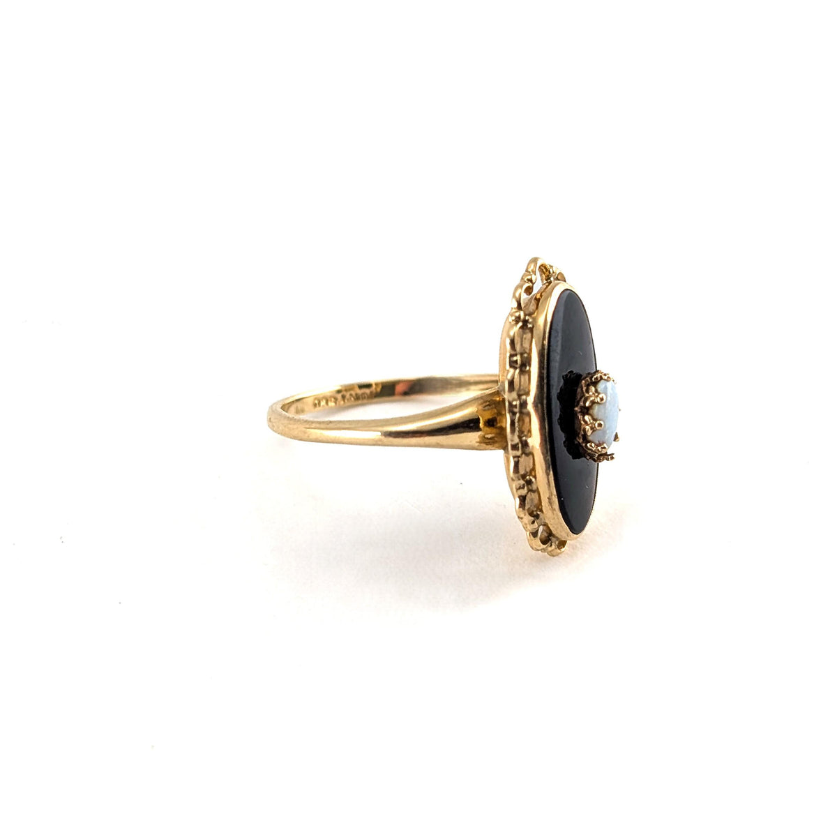Vintage 10K Gold Black Onyx & Opal Ring