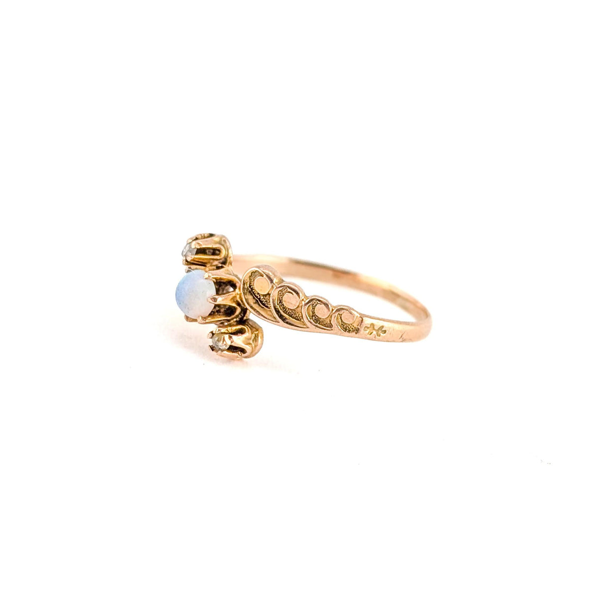 Antique Victorian 10K gold Opal and Rose-cut diamond ring