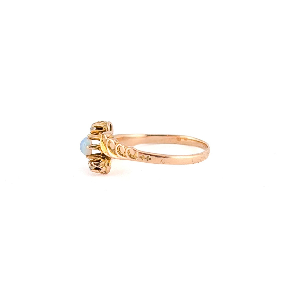 Antique Victorian 10K gold Opal and Rose-cut diamond ring