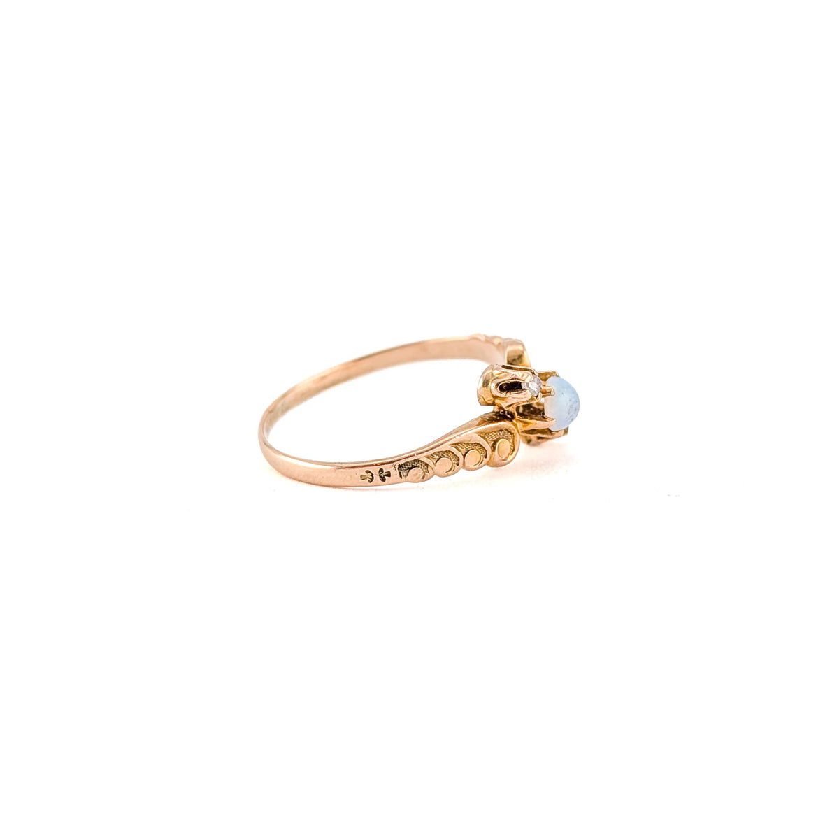 Antique Victorian 10K gold Opal and Rose-cut diamond ring