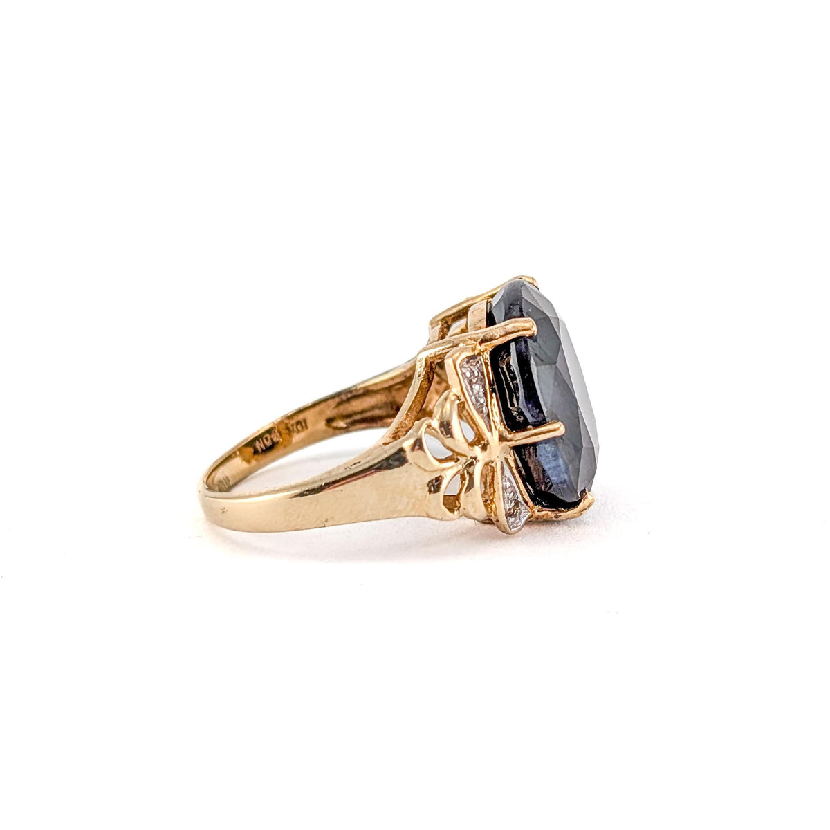 Vintage 10K Yellow Gold 11.28 ct Dark Blue Sapphire & Diamond Cocktail Ring