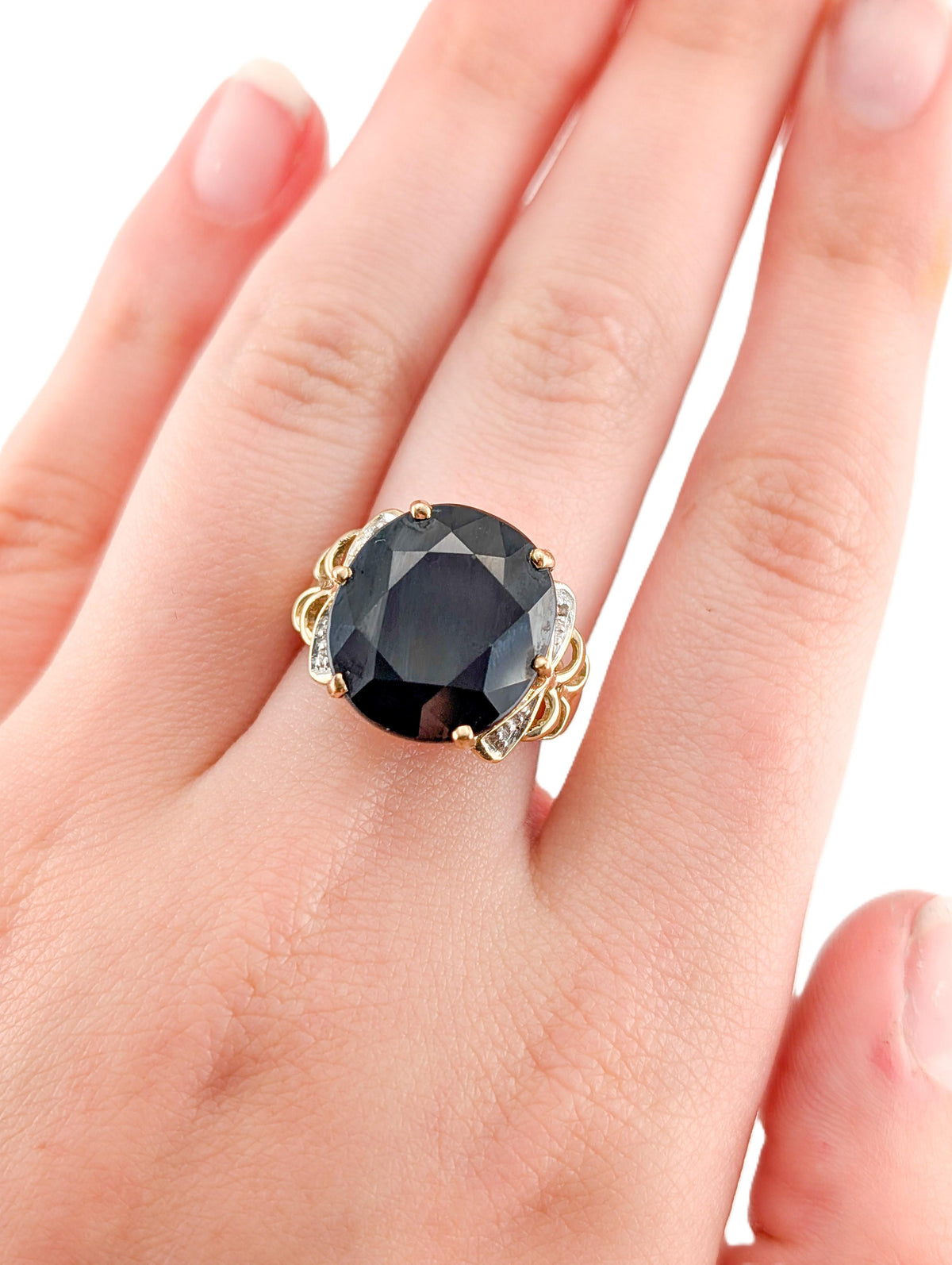 Vintage 10K Yellow Gold 11.28 ct Dark Blue Sapphire & Diamond Cocktail Ring