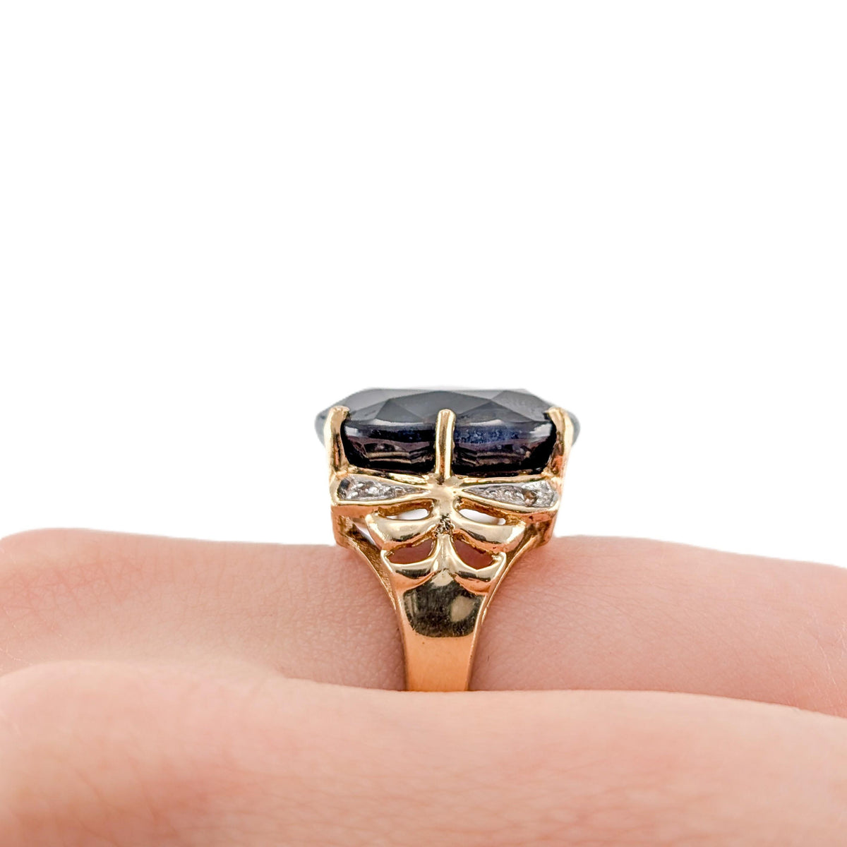 Vintage 10K Yellow Gold 11.28 ct Dark Blue Sapphire & Diamond Cocktail Ring