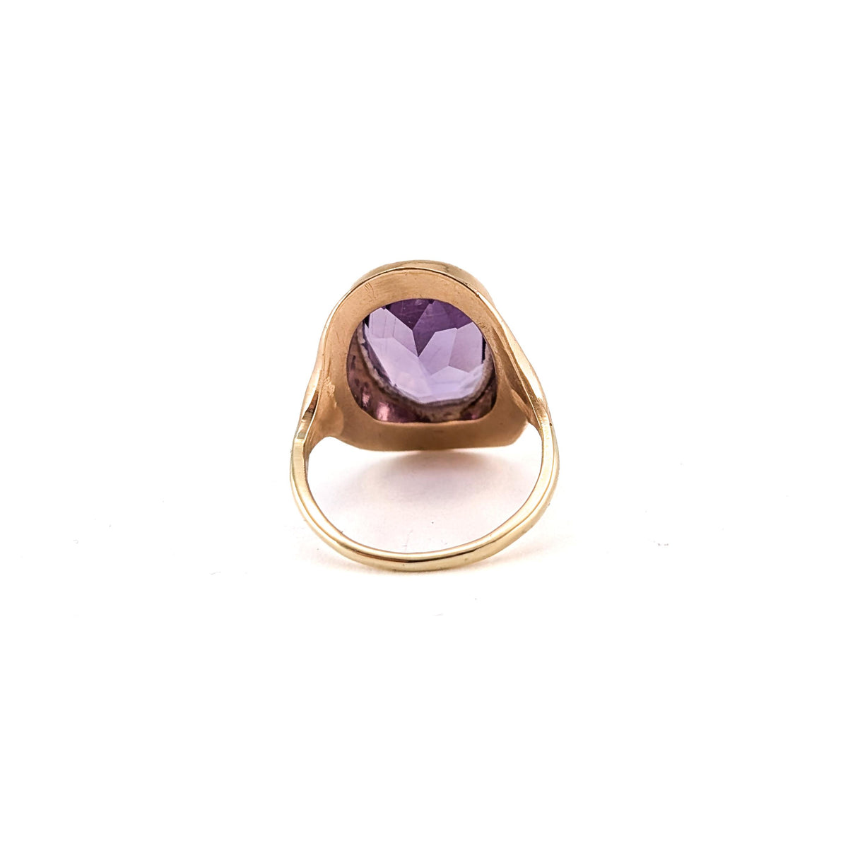 Vintage 14K Yellow Gold Amethyst Ring with Ornate Engraved Setting