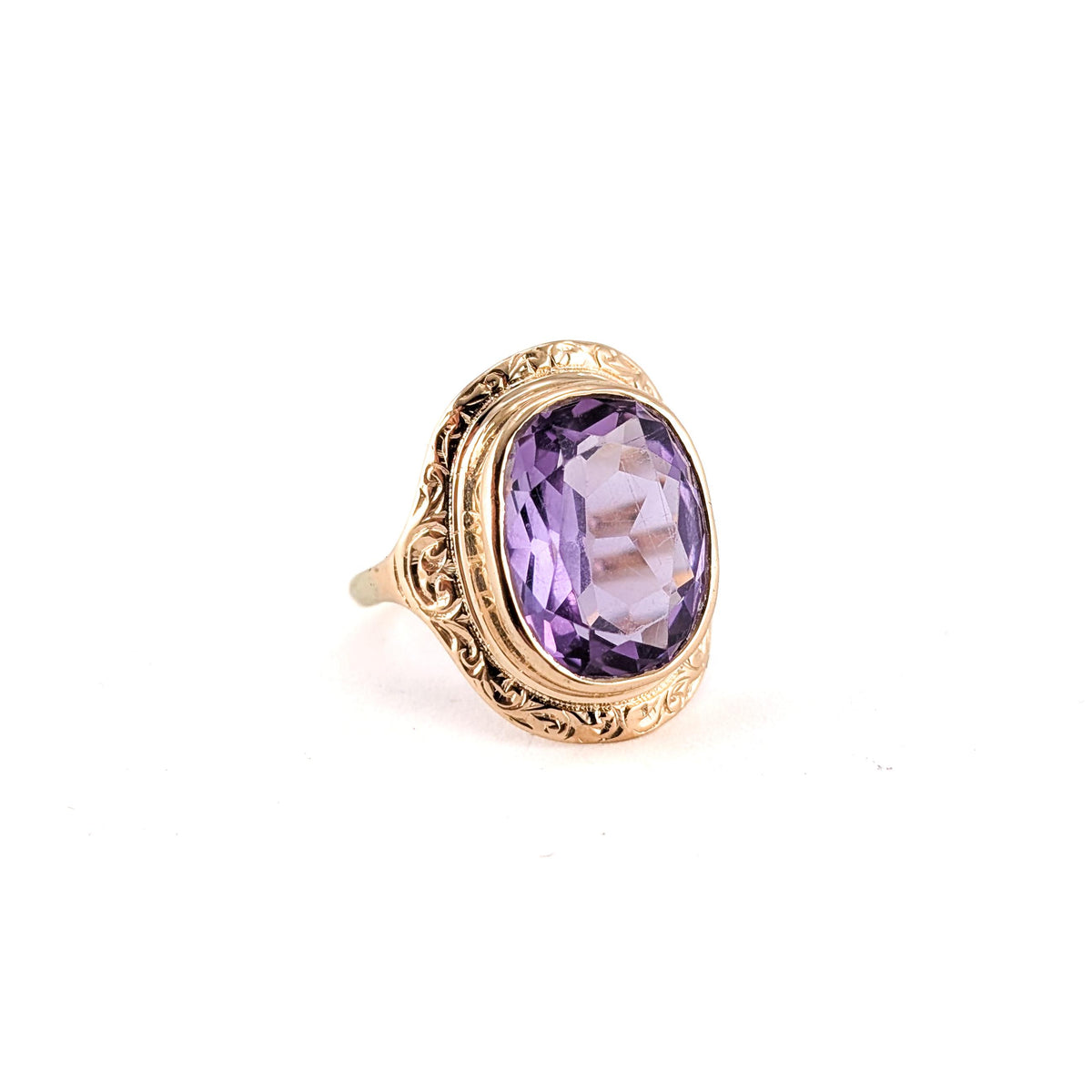 Vintage 14K Yellow Gold Amethyst Ring with Ornate Engraved Setting