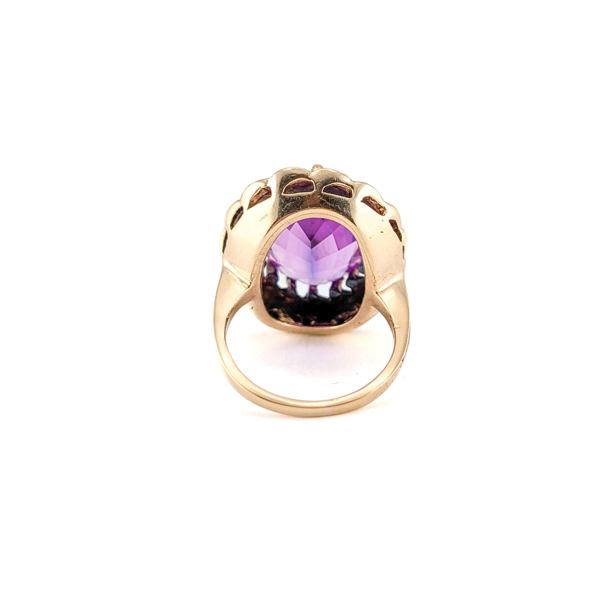 Vintage 10K Yellow Gold 9.80 ct Synthetic Purple Sapphire Cocktail Ring