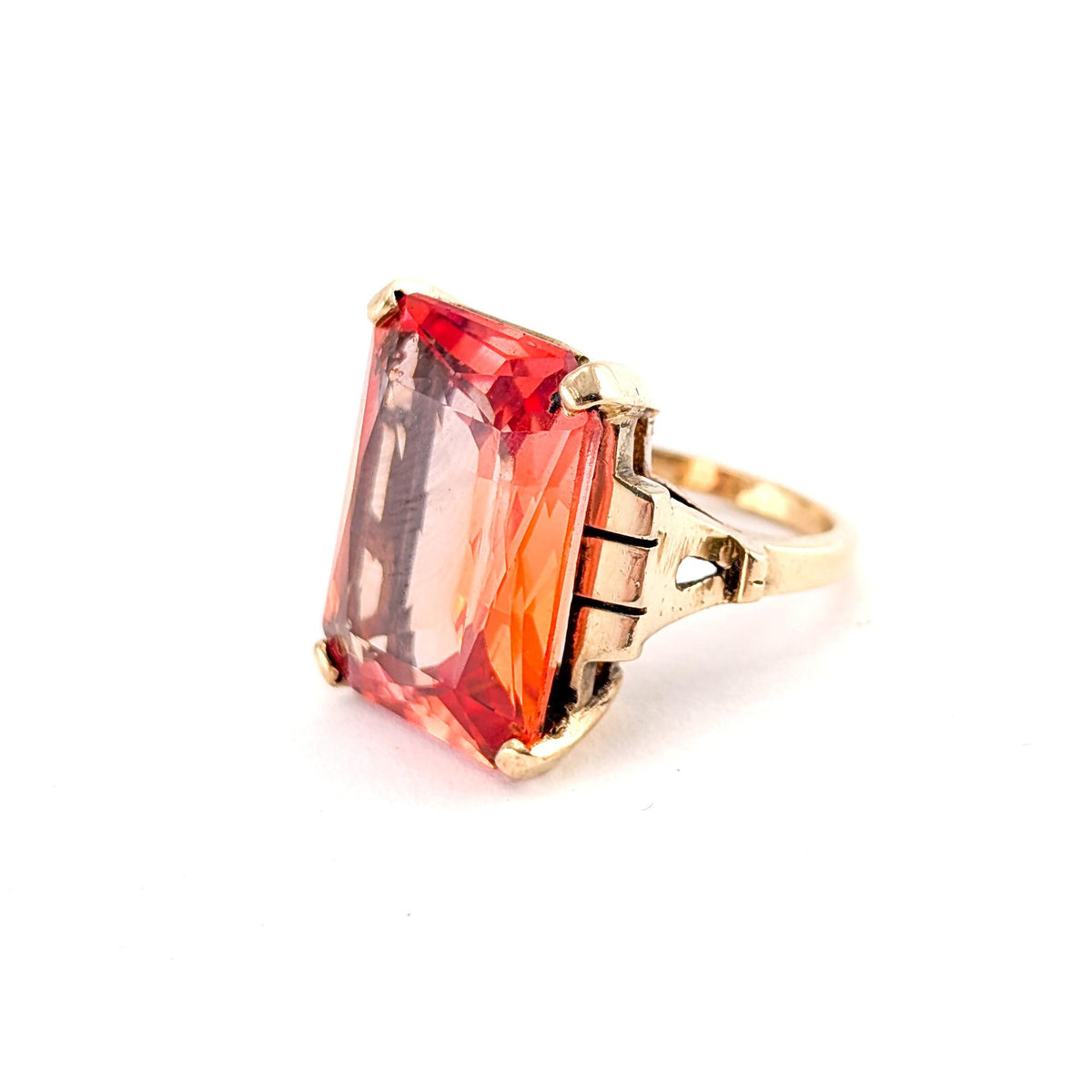 Vintage 10K Yellow Gold 22.24 ct Synthetic Orange Sapphire Cocktail Ring