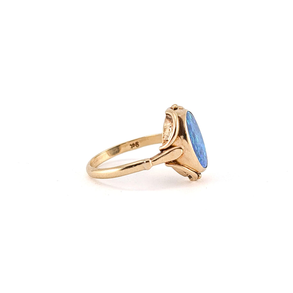 Vintage 9K Yellow Gold Blue & Green Opal Doublet Ring