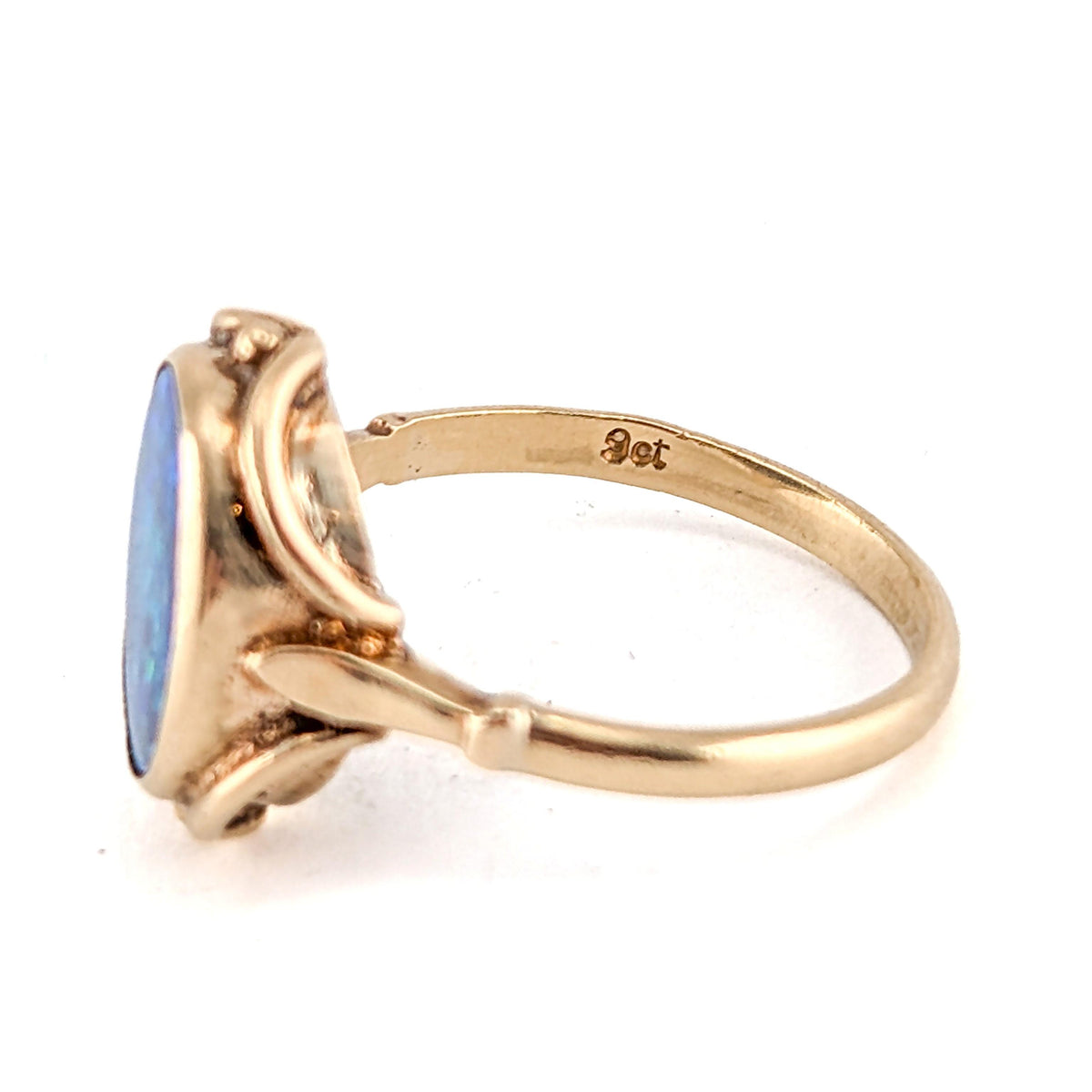 Vintage 9K Yellow Gold Blue & Green Opal Doublet Ring