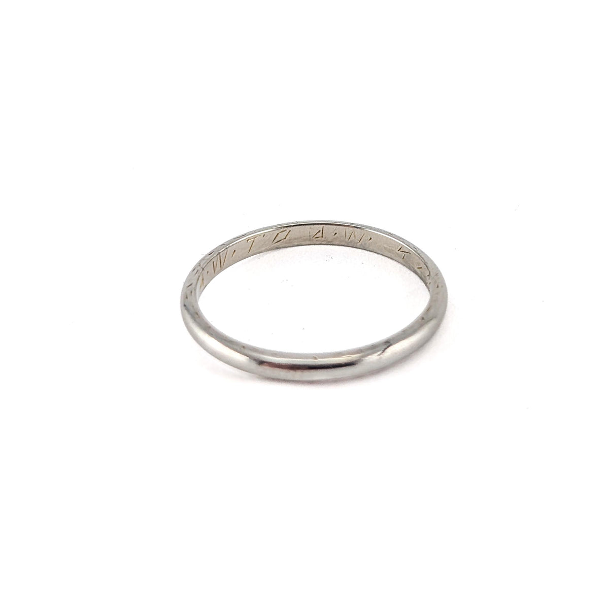 Vintage 1931 18K White Gold Engraved Wedding Band Ring