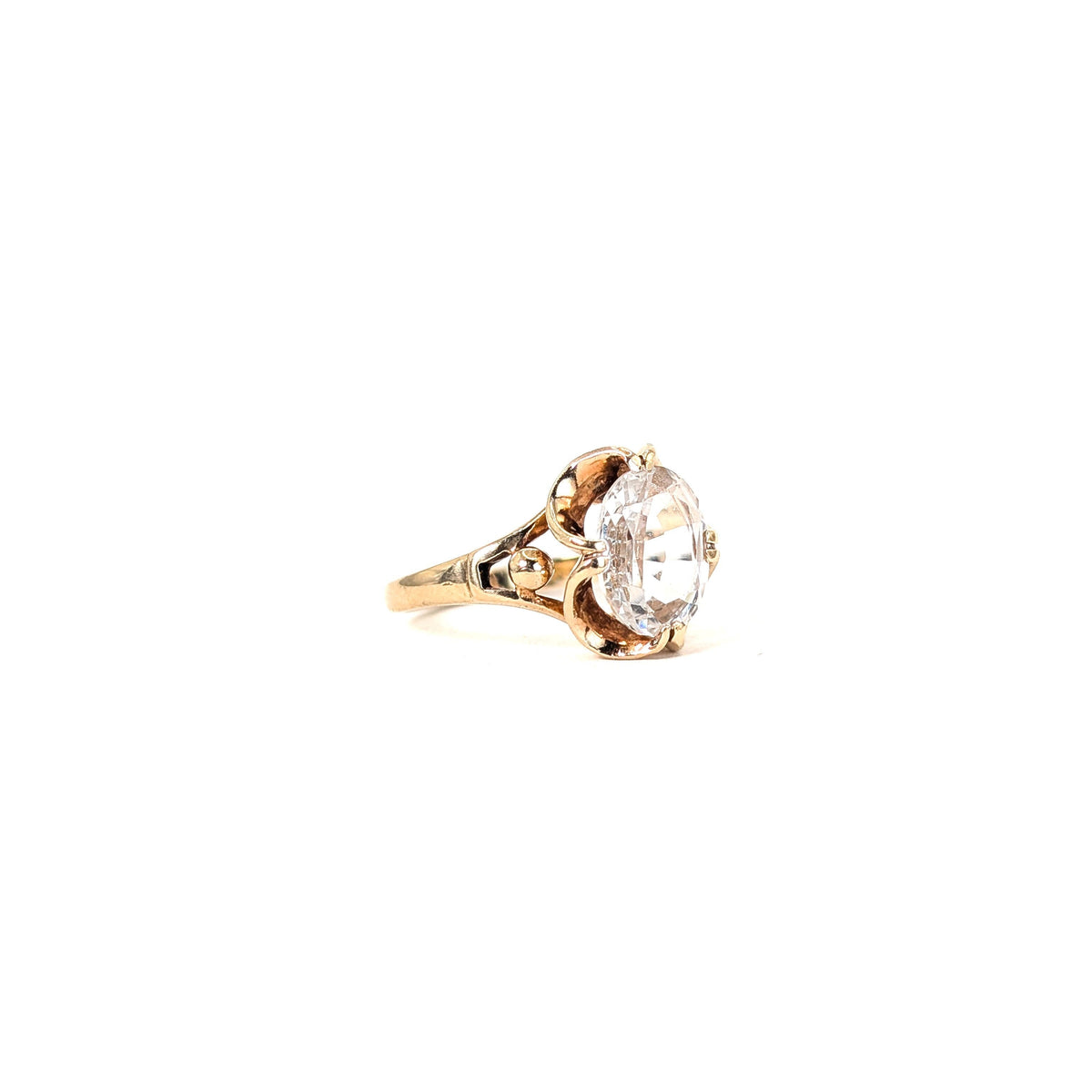Retro 10K Gold Topaz Ring With A Hint Of Blue