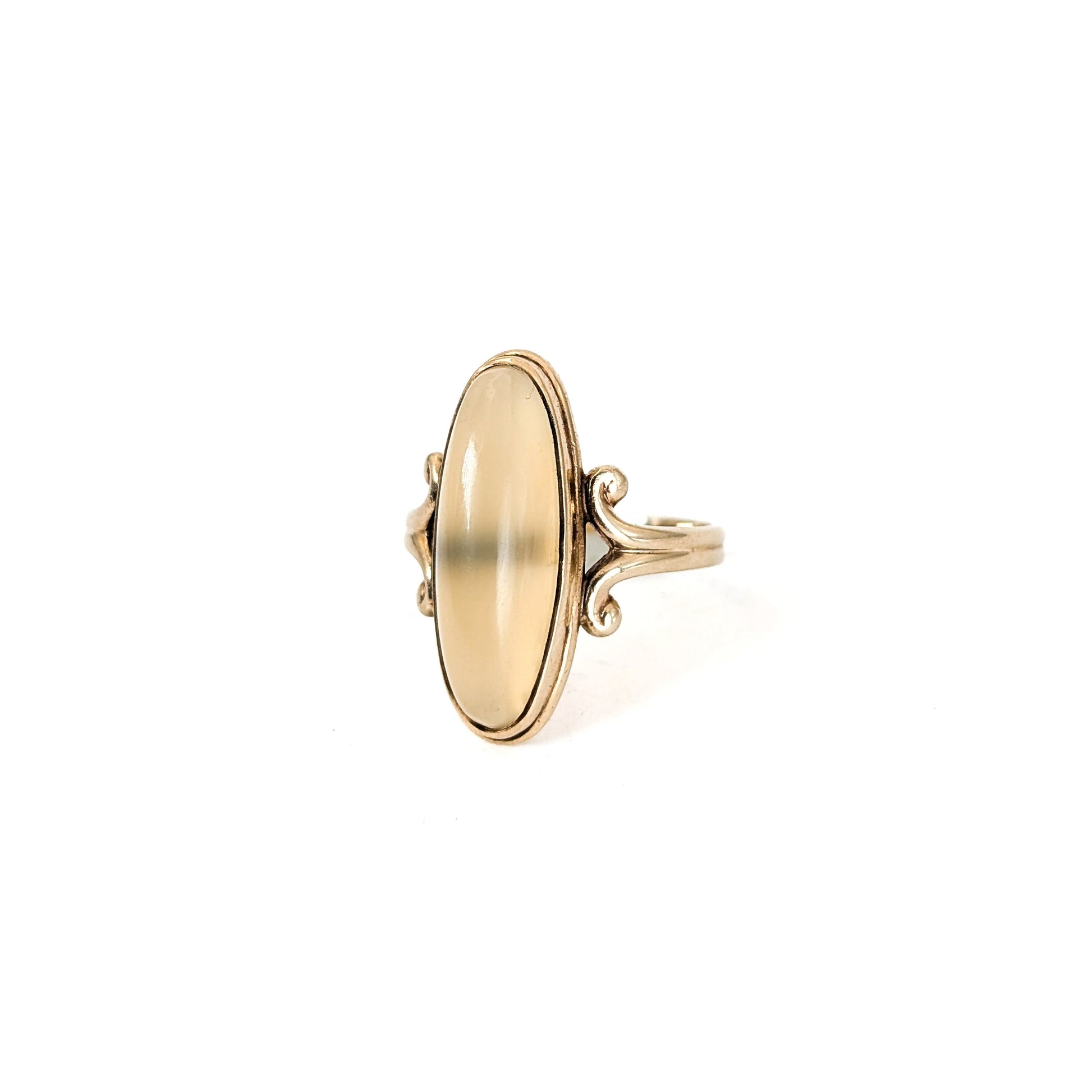 Vintage 10K Gold Natural Chalcedony Ring
