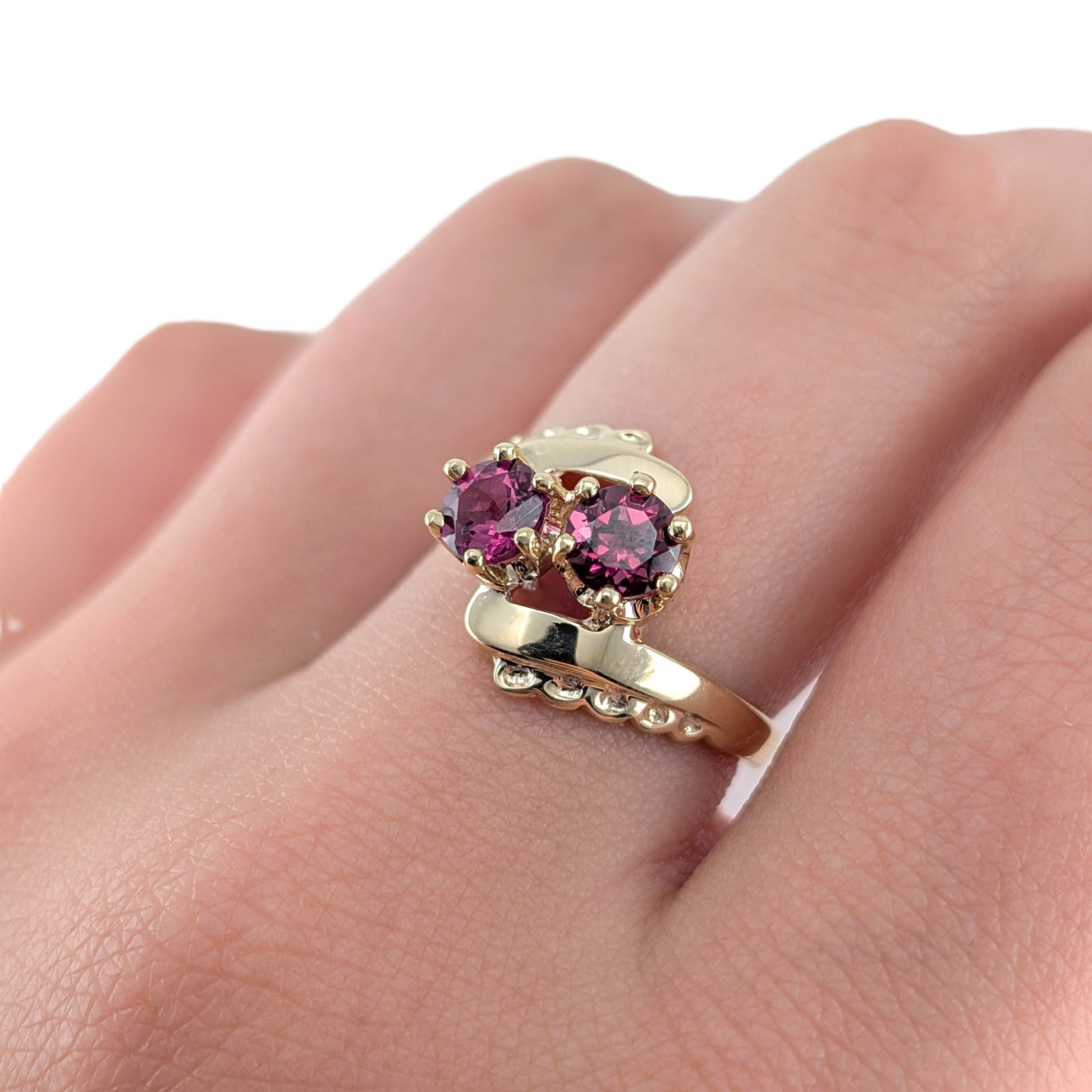 Vintage 10K Gold Rhodolite Garnet Ring | Floral Setting | Stacking Ring