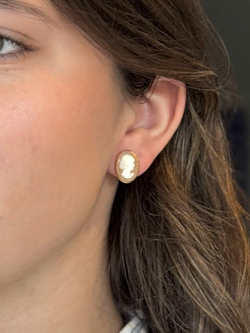 Vintage 14K Gold Carved Shell Cameo Stud Earrings