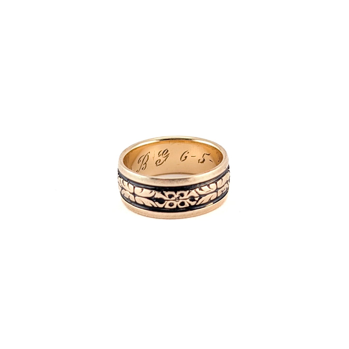 Vintage 14K Gold Blackened Floral Engraved Wedding Band