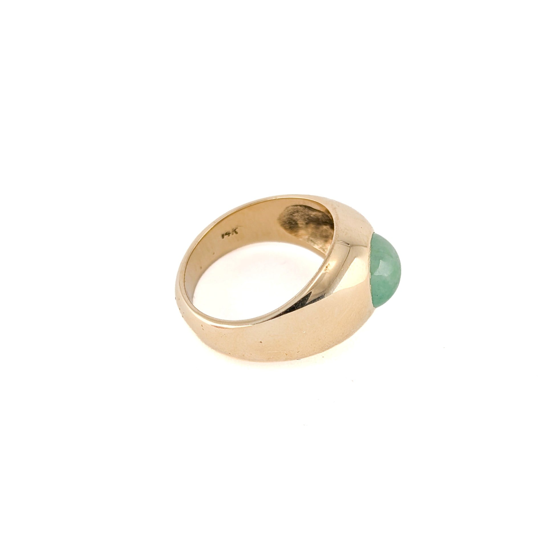 Vintage 14K Gold Jade Cabochon Dome Ring